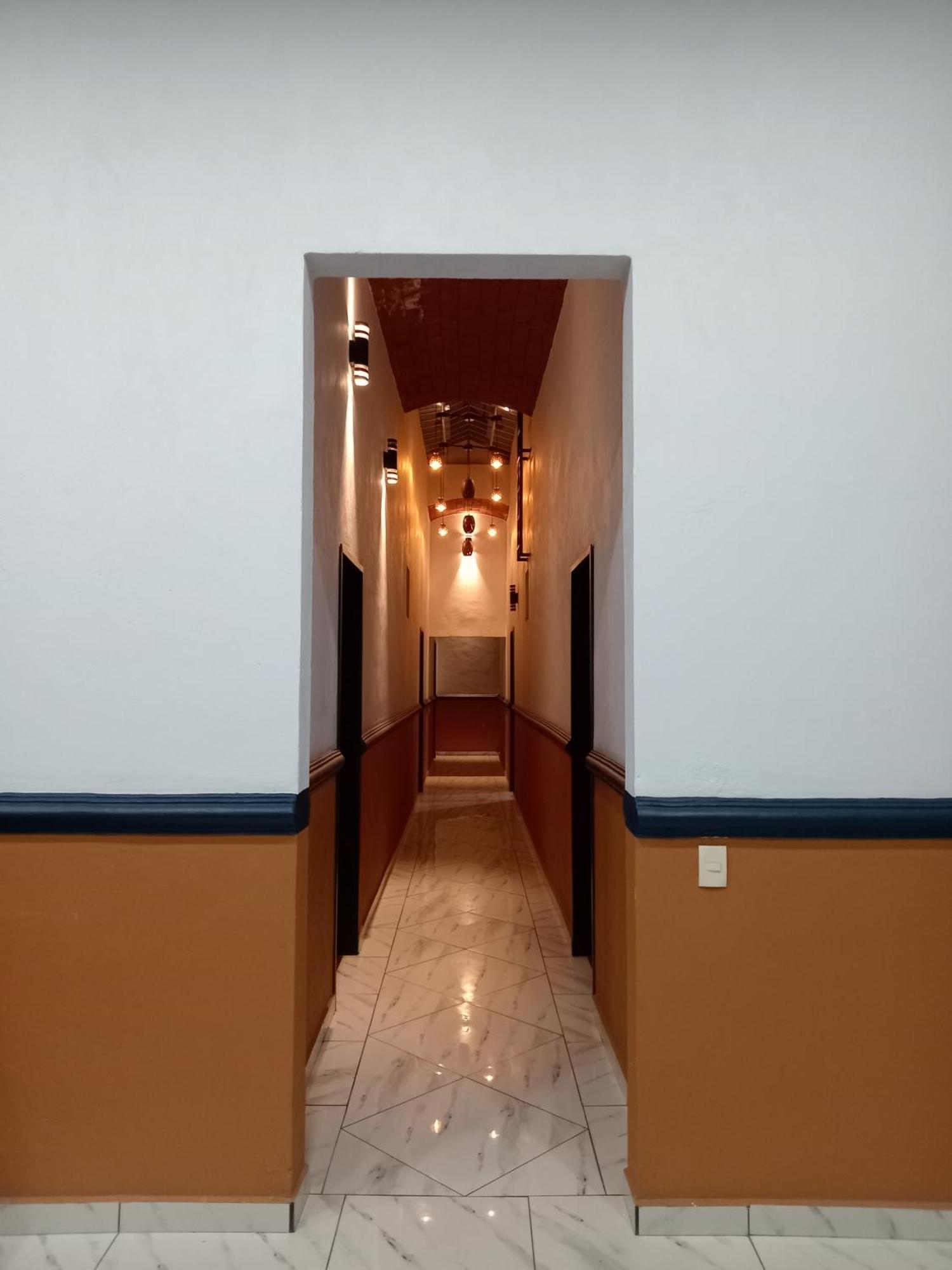 Hotel Xochicaltzin Атлиско Екстериор снимка